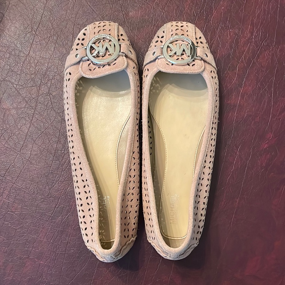 Michael Kors Beige Suede Fulton Flat Shoes Size 8.5